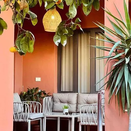 Zarlett House, Pazari Ri ,villa With Garden,parking 티라나