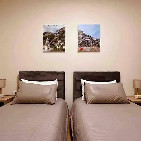 Zarlett House, Pazari Ri ,villa With Garden,parking Vakantiehuis *