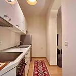 Zarlett House, Pazari Ri ,villa With Garden,parking Casa vacanze